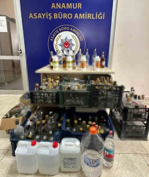 Mersin’de sahte içki üreten şüpheli yakalandı
