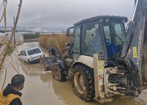 Mersin&rsquo;de selin yaraları sarılıyor
