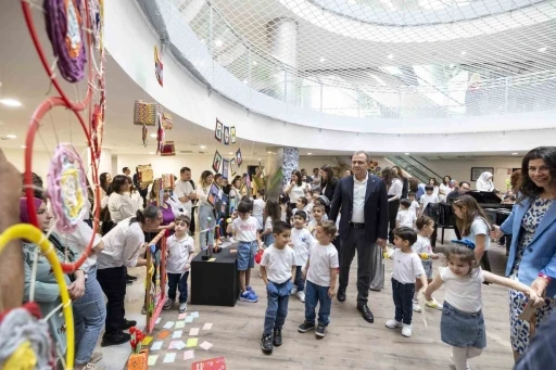 Mersin’de ’Tükenmeyen Sevgiler, Dönüşen Eserler Sergisi’ açıldı
