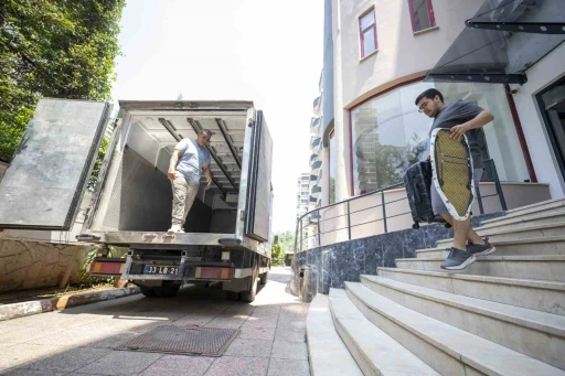 Mersin&rsquo;de &uuml;niversitelilere &uuml;cretsiz taşınma desteği
