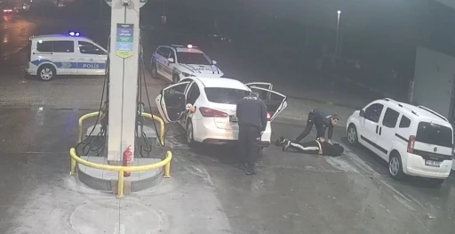 Mersin’deki yaklaşık 900 bin dolarlık gasp zanlıları Adana’da yakalandı
