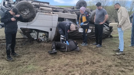 Mersin’den Eskişehir’e giden aile, Ankara’da kaza yaptı: 2 yaralı
