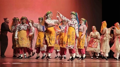 Mersin ve Sivas&rsquo;tan k&uuml;lt&uuml;r k&ouml;pr&uuml;s&uuml;

