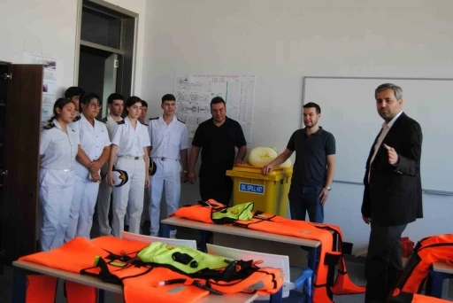 Mersinli genç denizciler Erasmus stajı için İtalya yolcusu
