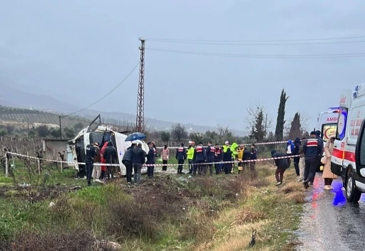 Mesaiye giden memurlar &uuml;z&uuml;m bağına u&ccedil;tu; 25 yaralı
