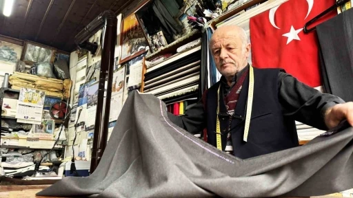 Mesleğinde yarım asrı geride bırakan terzi tarihi kentte zamana direniyor

