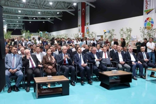 Meslek liseleri h&uuml;nerlerini sergiledi
