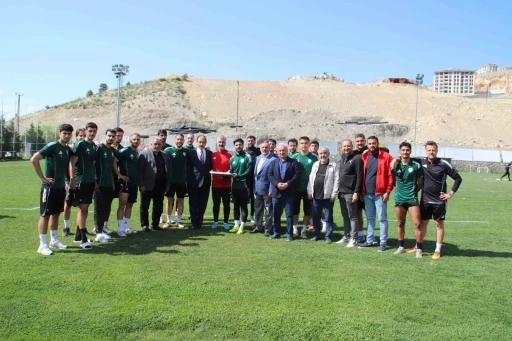 MESOB Başkanı Keskin&rsquo;den Malatya Yeşilyurt Spor&rsquo;a ziyaret

