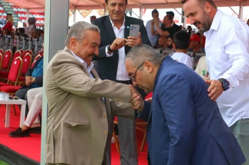 Mesut Özarslan: &quot;Mindere giden sporcular karakucak harmanlarından geçiyor&quot;
