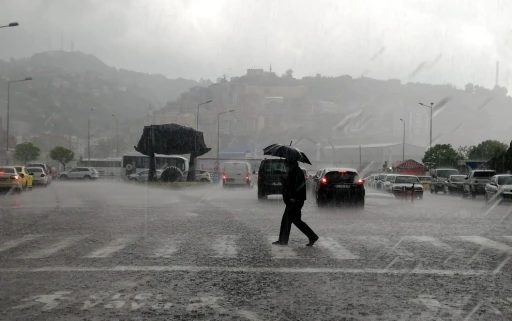 Meteoroloji&rsquo;den Doğu Anadolu i&ccedil;in buzlanma ve &ccedil;ığ uyarısı
