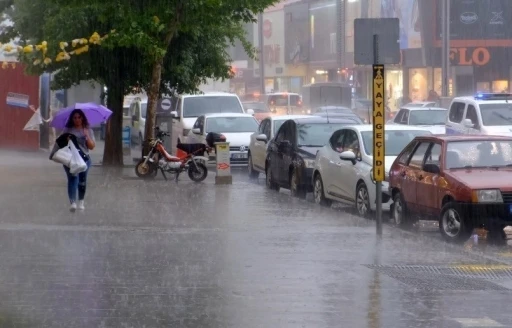 Meteoroloji&rsquo;den Erzincan ve &ccedil;evresi i&ccedil;in sağanak uyarısı