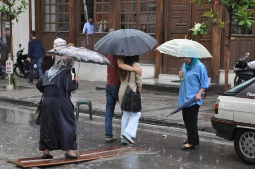 Meteorolojiden Bayburt için sağanak yağış uyarısı
