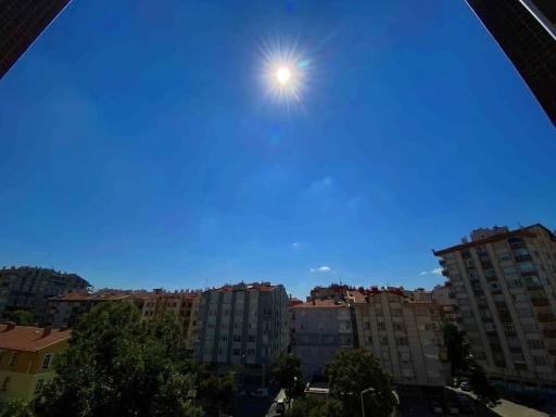 Meteorolojiden uyarı: &quot;Gündüzler 35 dereceyi bulacak, yağış beklenmiyor&quot;
