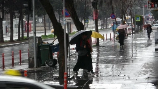 Meteorolojinden 4 il için sağanak yağış uyarısı
