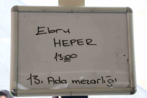 Metrobüs kazasında hayatını kaybeden Ebru Heper defnedildi

