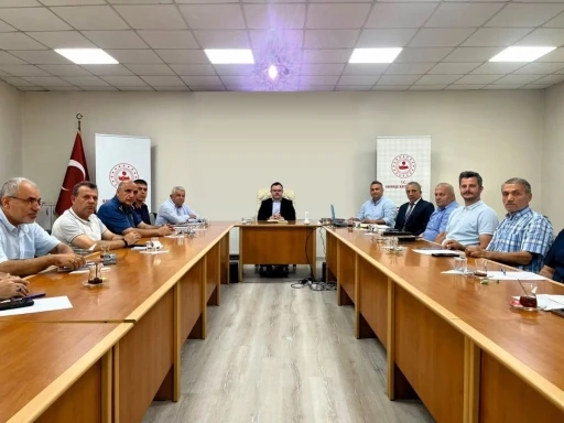 Mevsimlik tarım iş&ccedil;ileri i&ccedil;in toplandılar
