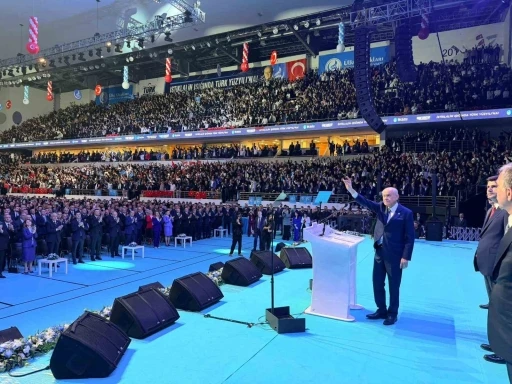 MHP Genel Başkanı Bah&ccedil;eli: "Bug&uuml;n k&uuml;sl&uuml;k değil kenetlenme zamanıdır"
