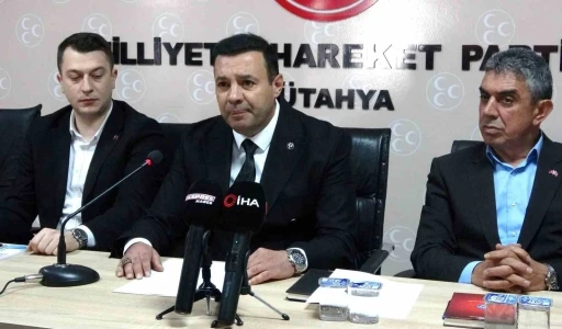 MHP Kütahya İl Başkanı Selçuk Alıç: &quot;Kütahya Belediyesi 34 kişiyi işten çıkardı&quot;
