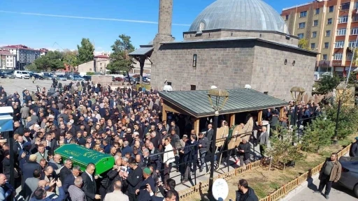 MHP’li eski başkan son yolculuğuna uğurlandı
