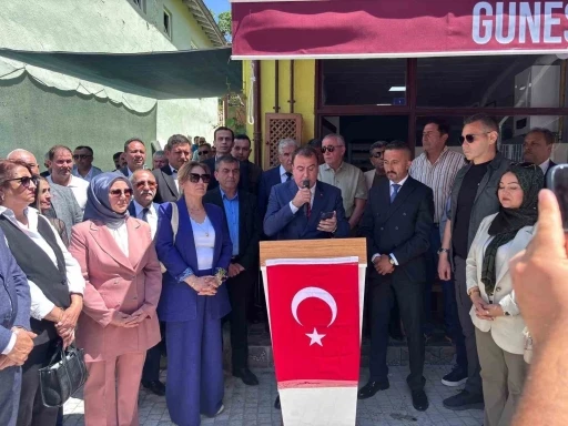 MHP Sivrihisar İl&ccedil;e Başkanlığı&rsquo;nın yeni hizmet binası t&ouml;renle hizmete a&ccedil;ıldı
