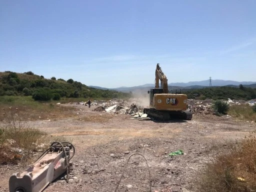 Milas Belediyesi'nden Temizlik Harekatı