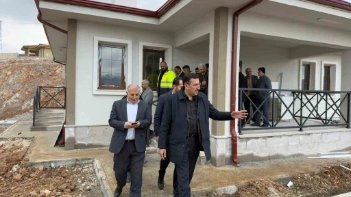Milletvekili B&uuml;lent T&uuml;fenkci deprem kontlarını inceledi
