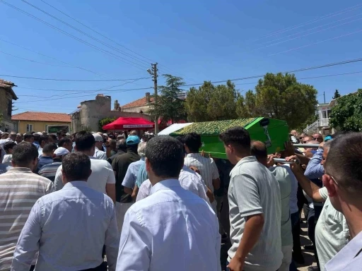 Milletvekili Güneş’in annesi son yolculuğuna uğurlandı
