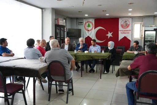 Milletvekilleri İstanbul&rsquo;un nabzını sahada tutuyor
