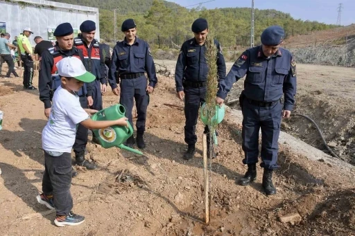 Milli Ağaçlandırma Gününde Bozyazı’da fidanlar toprakla buluştu
