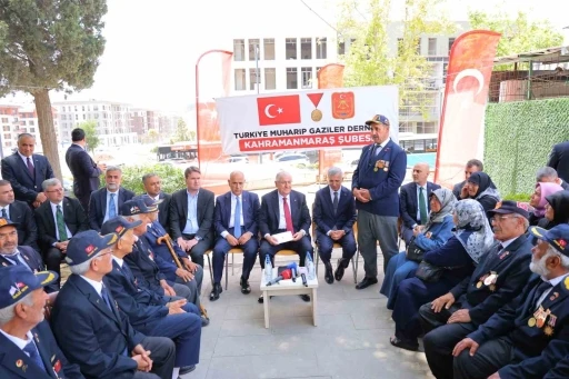 Milli Savunma Bakanı G&uuml;ler Kahramanmaraş&rsquo;ta
