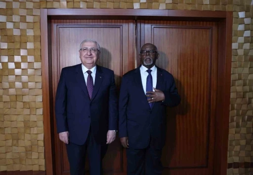 Milli Savunma Bakanı Güler Kamerun’da
