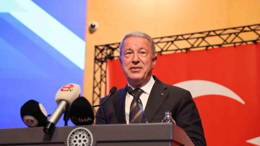 Milli Savunma Komisyonu Başkanı Akar: "T&uuml;rkiye olarak barışı savunmaya devam ediyoruz"
