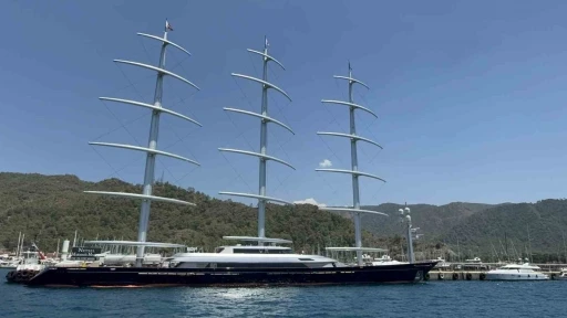 Milyarlık ‘Maltese Falcon’ Marmaris’te milyonluk yakıt ikmali yaptı
