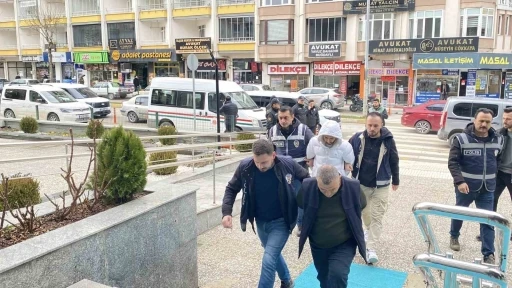 Milyonlara liralık vurgun yapan dolandırıcılara GSM hattı temin eden şahıslara operasyon: 7 g&ouml;zaltı

