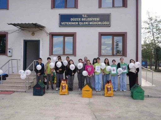 Minik öğrenciler hayvan bakım evini ziyaret etti
