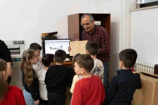 Minik &ouml;ğrenciler K&uuml;t&uuml;phane Haftası&rsquo;nda kitaplarla buluştu
