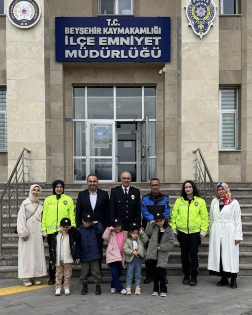 Minik &ouml;ğrencilerden Beyşehir Emniyetine s&uuml;rpriz
