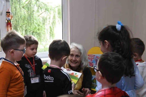 Minikler, SAÜ kütüphanesini keşfetti
