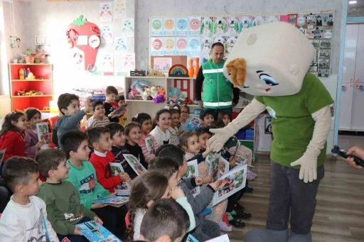 Miniklere sıfır atık eğitimi verildi
