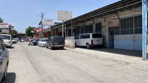 Mobil vinç bu sefer insan taşıdı
