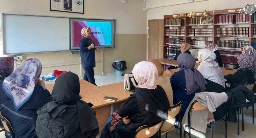 Mod&uuml;ler Aile Eğitim Programı kapsamında aile eğitimleri yaygınlaştırılmaya devam ediyor
