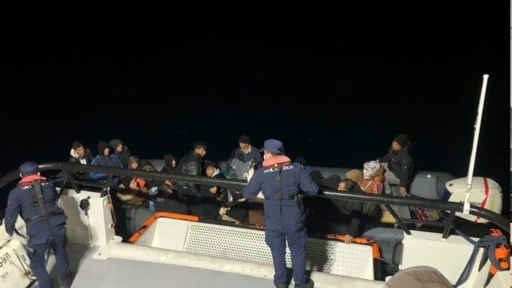 Motor arızası nedeniyle sürüklendiler