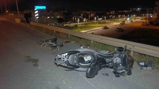 Motosiklet ile bisiklet &ccedil;arpıştı: 2 ağır yaralı

