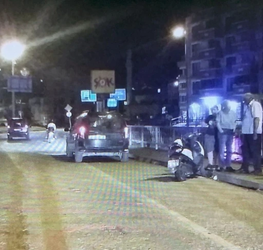 Motosiklet ile otomobil &ccedil;arpıştı: 1 yaralı
