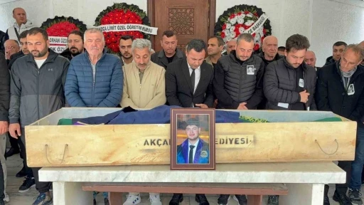 Motosiklet kazasında hayatını kaybeden lise &ouml;ğrencisi son yolculuğuna uğurlandı
