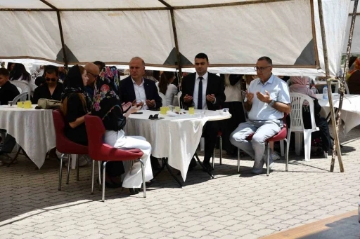 Motosiklet kazasında hayatını kaybeden öğrenciler için mevlit programı düzenlendi
