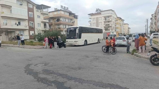 Motosiklet otomobille çarpıştı: 1 yaralı
