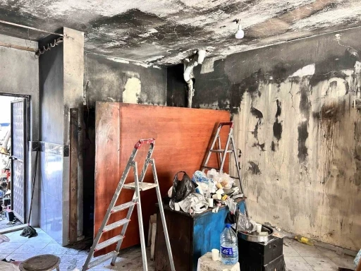 Motosiklet ustasının 35 yıllık emeği yangında küle döndü
