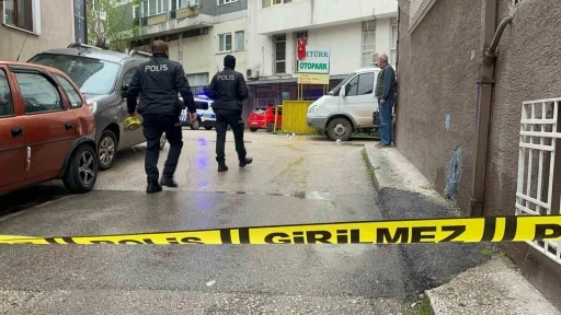 Otopark Kurşun Yağmuruna Tutuldu
