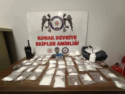 Motosikletli uyuşturucu tacirleri polisten kaçamadı
